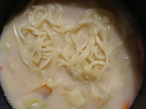 手作りスープでちゃんぽん麺